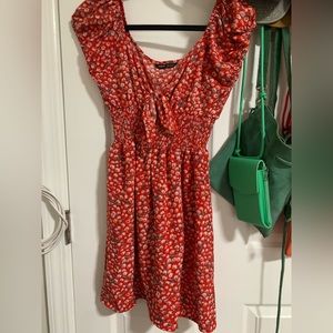 Short sleeved flower red dress with key hole
